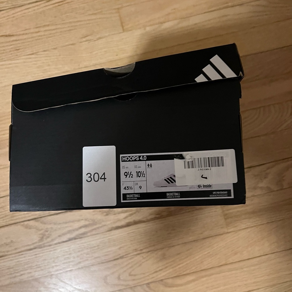 Adidas Classic 4.0 White and Black Trainers - Picture 5 of 5